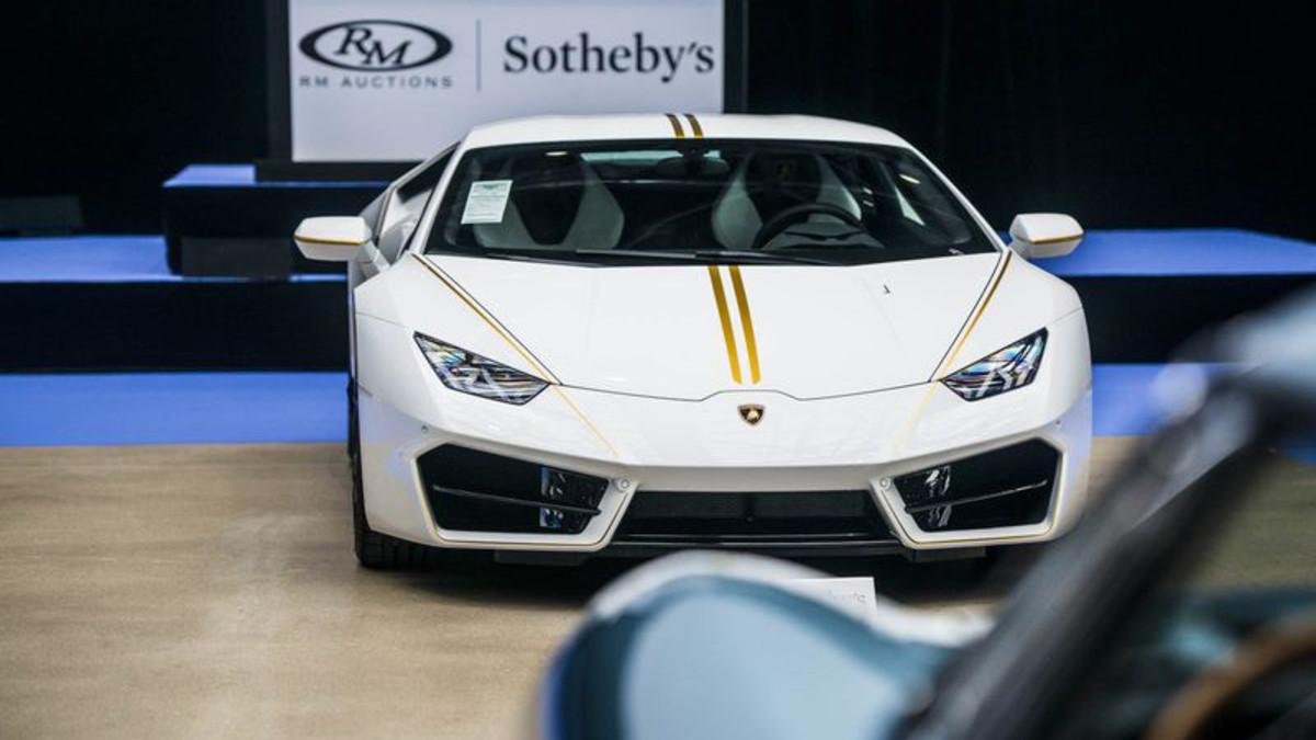 Una empresa de alquiler española compra el Lamborghini del Papa