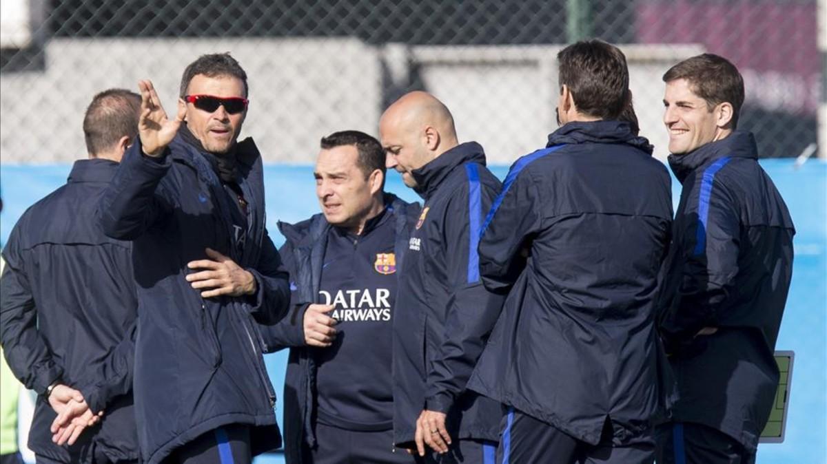 Los técnicos no están incluidos en el grupo de whatsapp de los jugadores del FC Barcelona