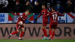 Ivan Rakitic celebra su gol durante el partido de octavos de final de la Copa del Rey