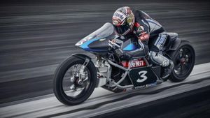 Biaggi y la Voxan Wattman Biaggi y la Voxan Wattman