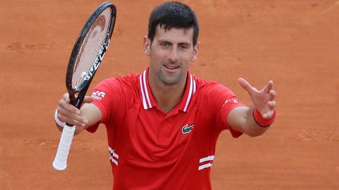 Novak Djokovic celebra su victoria sobre Matteo Berrettini Novak Djokovic celebra su victoria sobre Matteo Berrettini