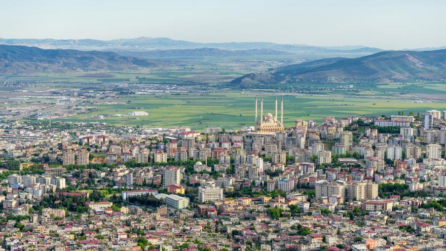 Un terremoto de magnitud 7,4 sacude varias ciudades del sur de Turquía