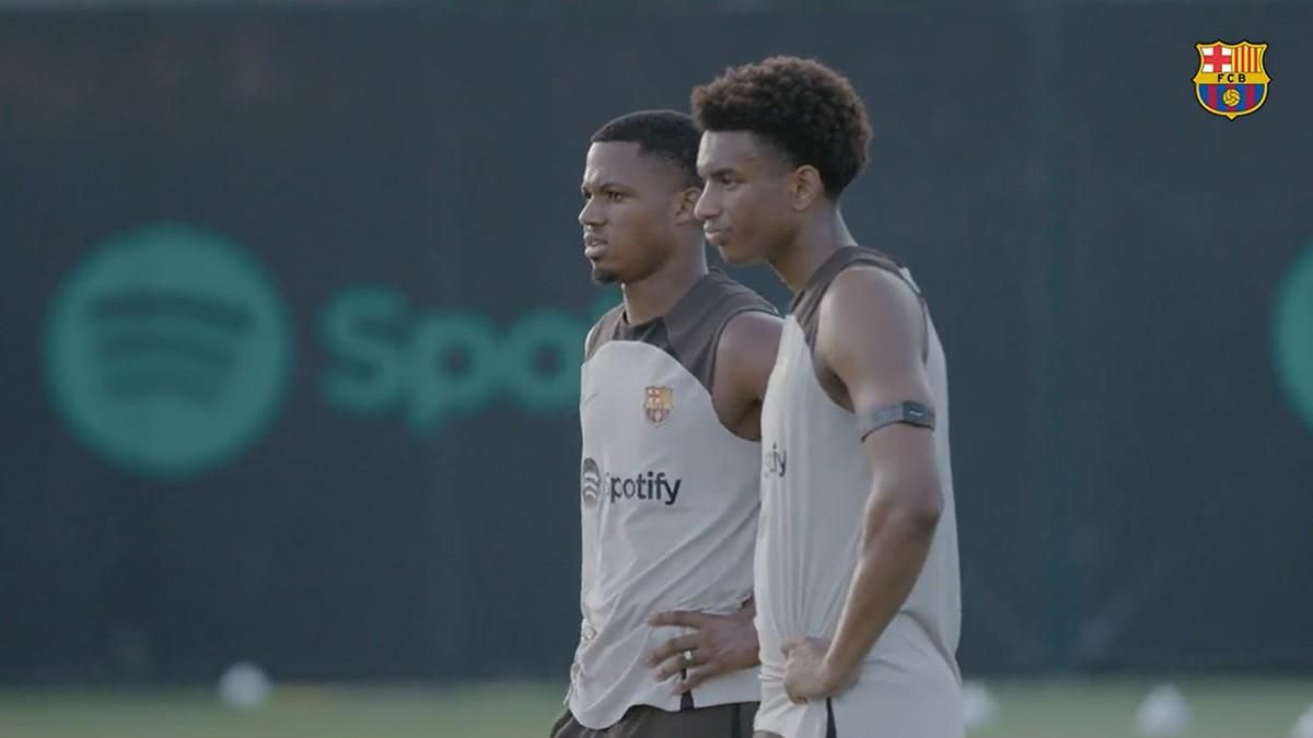 إصابة لاعب برشلونة جافي بالتهاب المعدة قبل الجولة الصيفية للفريق في الولايات المتحدة