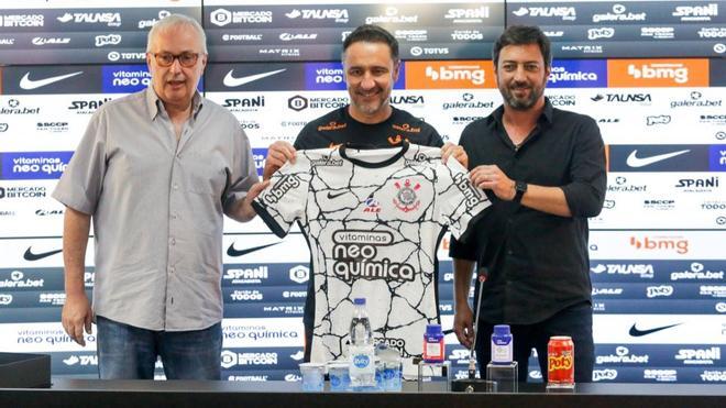 Pereira asume el Corinthians con Cruyff, Sacchi y Guardiola como referentes