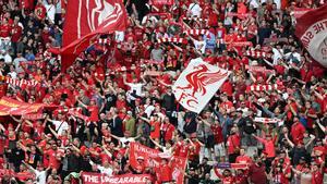 Aficionados del Liverpool en el Stade France
