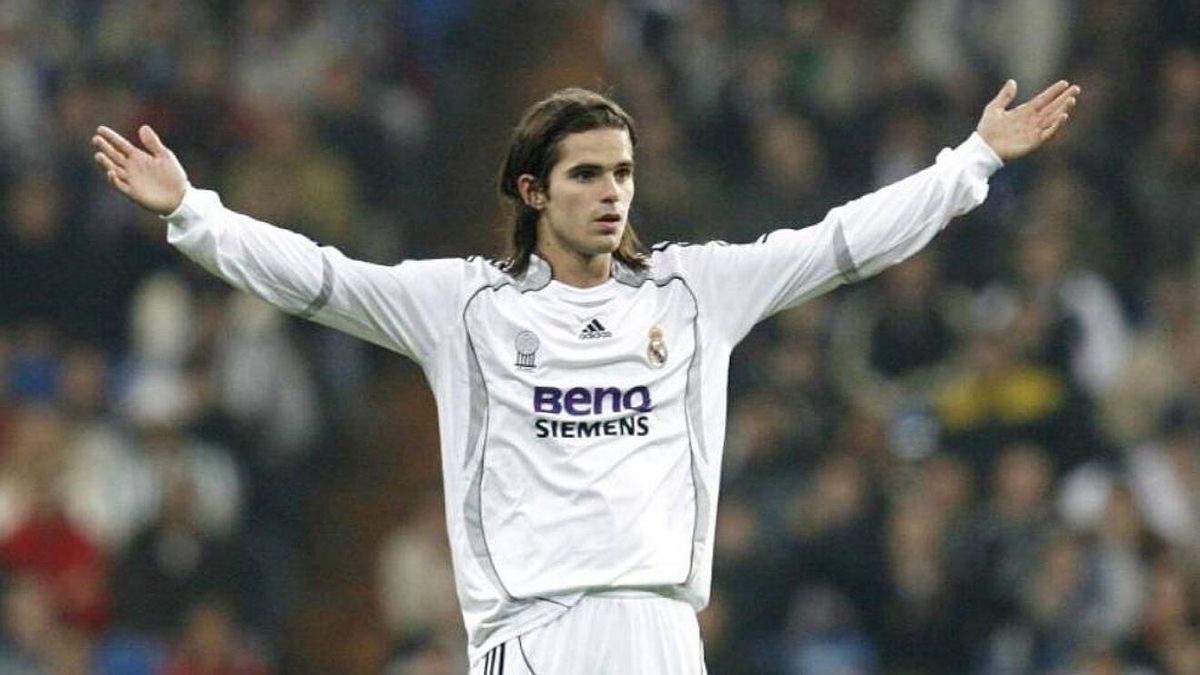 Este ex jugador del Real Madrid es pillado en la cama con la amiga de su mujer Este ex jugador del Real Madrid es pillado en la cama con la amiga de su mujer