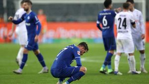 Los 25 partidos sin ganar del Schalke se desglosan en 16 derrotas y 9 empates Los 25 partidos sin ganar del Schalke se desglosan en 16 derrotas y 9 empates
