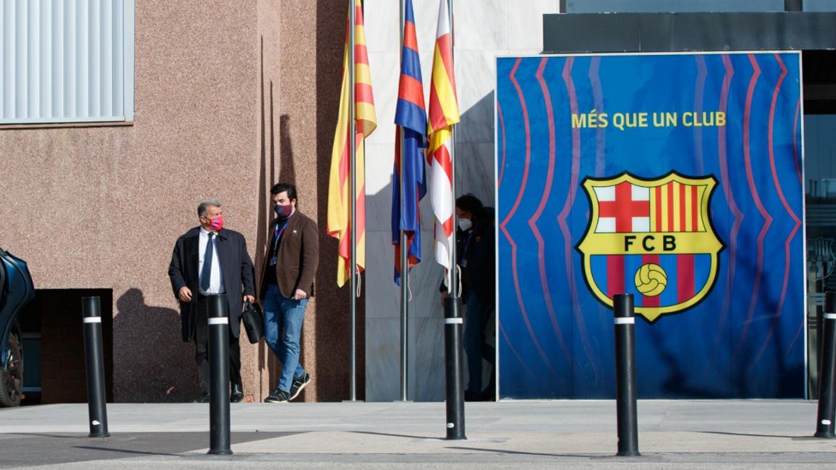 Joan Laporta, presidente del FC Barcelona, a la salida de las oficinas de la entidad azulgrana