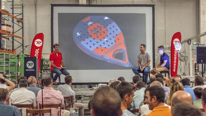 Momento de la presentación de las palas de pádel Rossignol en la fábrica de Artés Momento de la presentación de las palas de pádel Rossignol en la fábrica de Artés