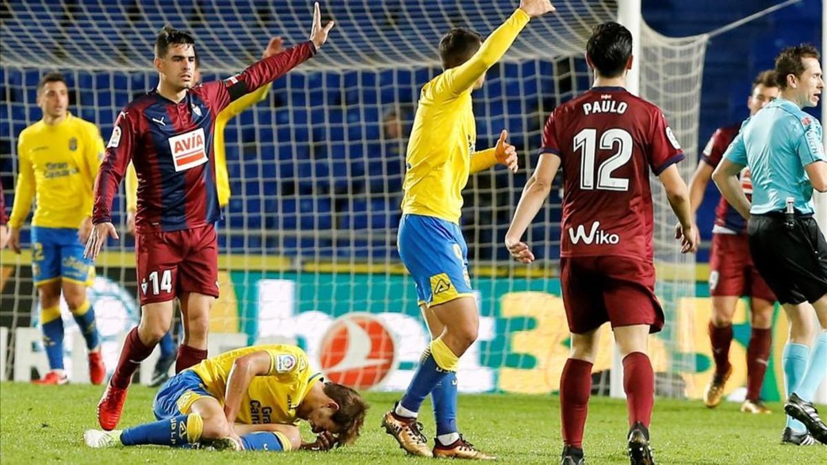 Sergi Samper sufrió una escalofriante lesión frente al Eibar