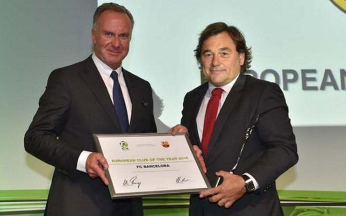Raul Sanllehí, con Rummenigge Raul Sanllehí, con Rummenigge