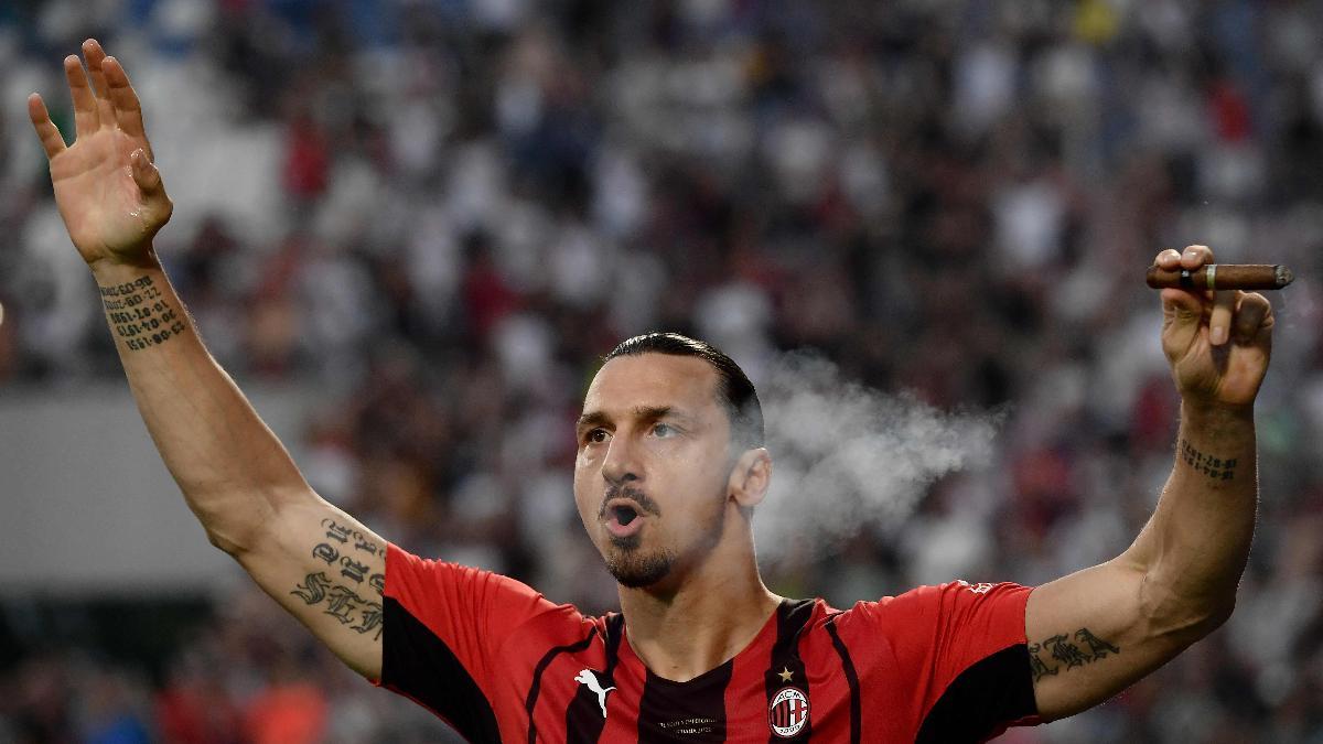 Zlatan Ibrahimovic celebrando el título de liga con el Milan