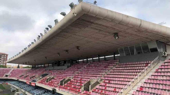 Vista panorámica del Mini Estadi desde el Gol Nord Vista panorámica del Mini Estadi desde el Gol Nord