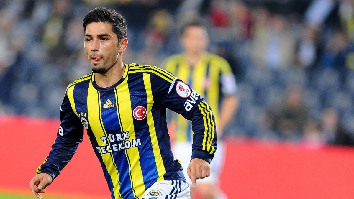 Öztürk, con el Fenerbahçe Öztürk, con el Fenerbahçe