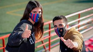 Consigue en tu quiosco con SPORT el nuevo modelo de la mascarilla oficial del FCBarcelona Consigue en tu quiosco con SPORT el nuevo modelo de la mascarilla oficial del FCBarcelona