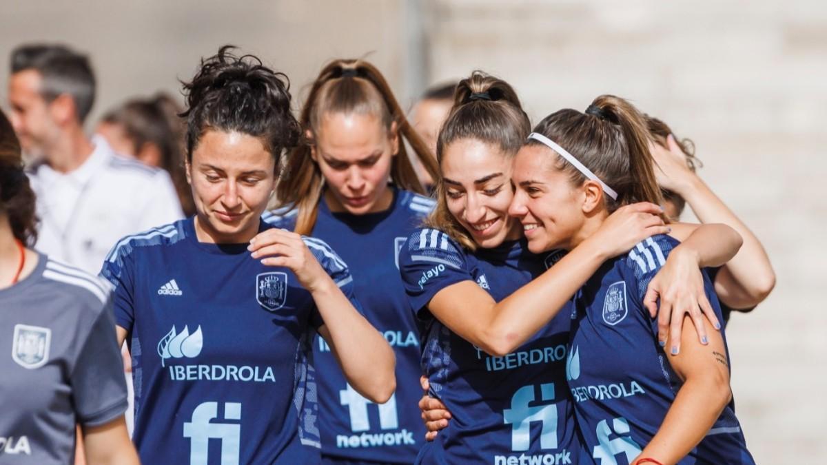 Segunda sesión de la Selección Española Femenina de Fútbol de cara a la Eurocopa 2022 Segunda sesión de la Selección Española Femenina de Fútbol de cara a la Eurocopa 2022