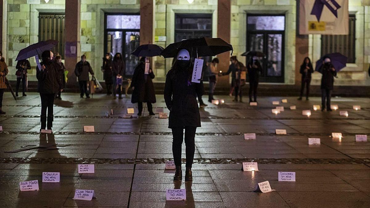Concentración contra la violencia de género en Zamora capital con motivo del 25N en 2021. Concentración contra la violencia de género en Zamora capital con motivo del 25N en 2021.