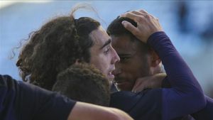 Cucurella apunta al primer equipo Cucurella apunta al primer equipo