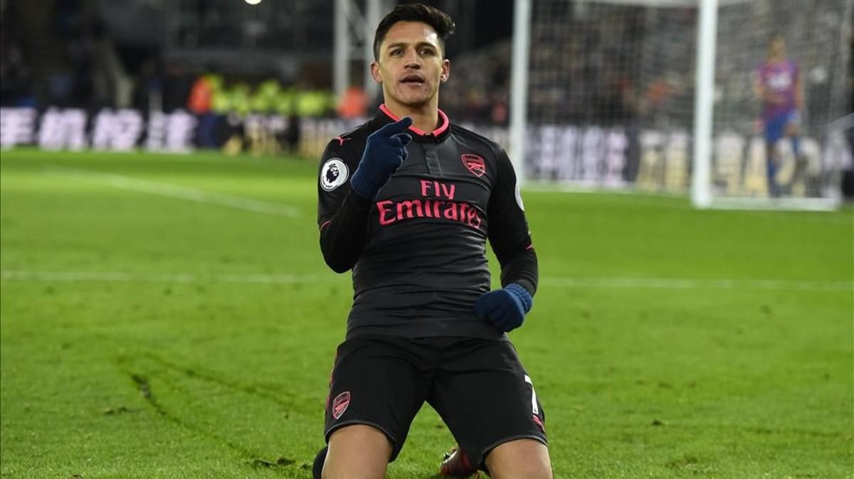 Alexis celebró en solitario sus dos últimos goles ante el Cristal Palace Alexis celebró en solitario sus dos últimos goles ante el Cristal Palace