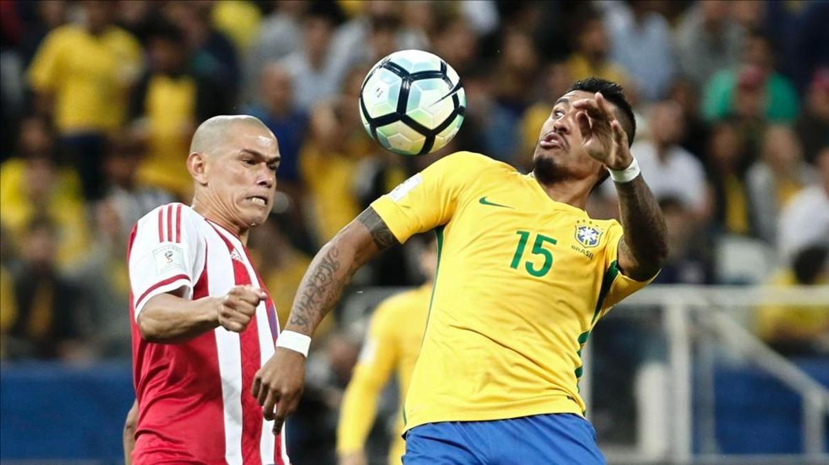 Paulinho, con la selección de Brasil