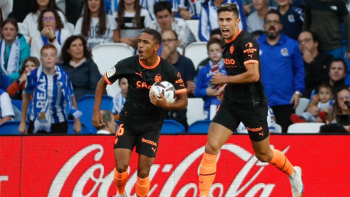 El Valencia quiere acercarse a Europa y el Cádiz huir del descenso