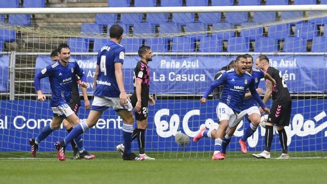 Aún estando a mitad de la tabla, una derrota podría acercar al Oviedo a la zona de descenso Aún estando a mitad de la tabla, una derrota podría acercar al Oviedo a la zona de descenso