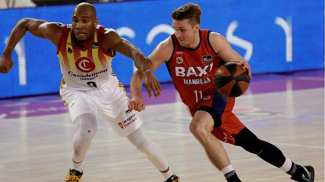 Makai Mason, en una acción del partido ante el Casademont Zaragoza Makai Mason, en una acción del partido ante el Casademont Zaragoza