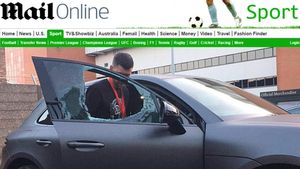 Así quedó el vehículo de Phillippe Coutinho después de la acción de un aficionado disgustado Así quedó el vehículo de Phillippe Coutinho después de la acción de un aficionado disgustado