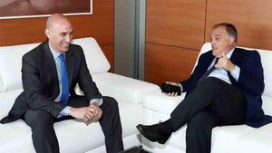 Rubiales y Tebas negocian un nuevo convenio Rubiales y Tebas negocian un nuevo convenio