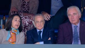 Florentino asistió a ver el Real Madrid de baloncesto