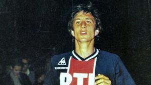 Cruyff, con la camiseta del PSG