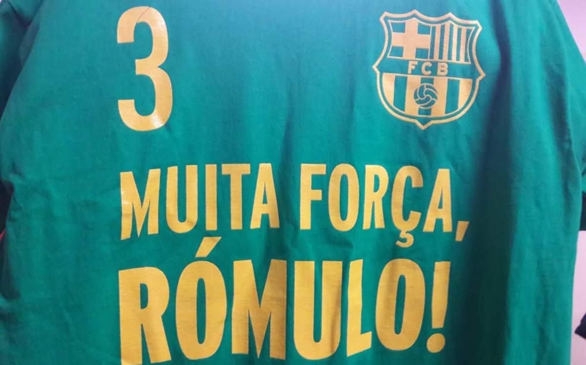 Las camisetas de calentamiento del FC Barcelona Lassa de hockey patines en Bassano Las camisetas de calentamiento del FC Barcelona Lassa de hockey patines en Bassano