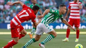 Resumen, goles y highlights del Betis 2 - 0 Granada de la jornada 37 de LaLiga Santander