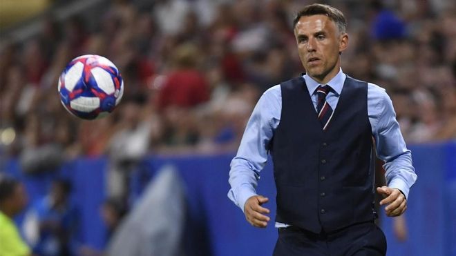 Phil Neville, durante un partido Phil Neville, durante un partido