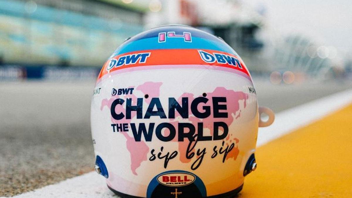 El casco de Alonso en Singapur