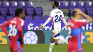Joaquín celebra el 2-2 del Valladolid ante el Elche Joaquín celebra el 2-2 del Valladolid ante el Elche