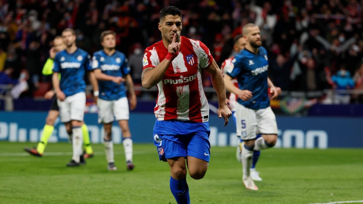 Luis Suárez celebrando un gol con la camiseta del Atlético de Madrid