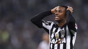 Robinho con la camiseta de Atlético Mineiro Robinho con la camiseta de Atlético Mineiro