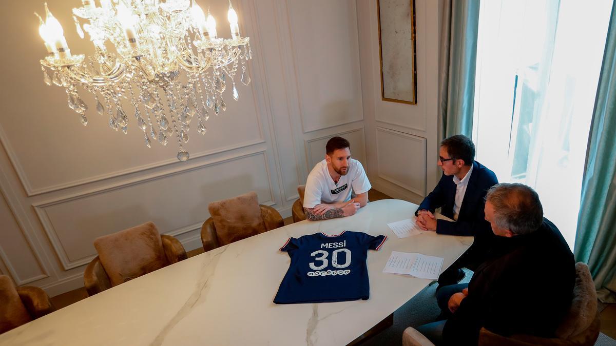 SPORT, una hora en la casa de Messi en París