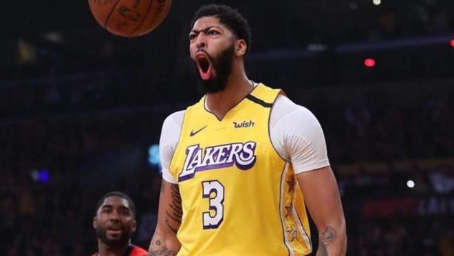 Davis vuelve, Hachimura debuta y los Lakers superan a los Spurs