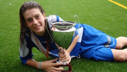 Alexia Putellas ganando un título con el Espanyol. 
