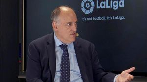 Tebas se pasa a los antígenos por ser un procedimiento más rápido Tebas se pasa a los antígenos por ser un procedimiento más rápido