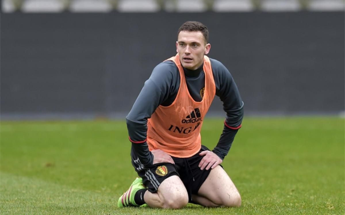 Vermaelen tiene ofertas de la Premier League Vermaelen tiene ofertas de la Premier League