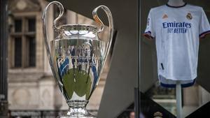 El trofeo de la Champions League ya está en la fanzone de París