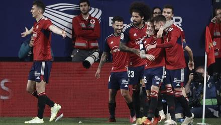 Resumen, goles y highlights del Osasuna 2 - 0 Athletic de Bilbao de la jornada 36 de LaLiga Santander