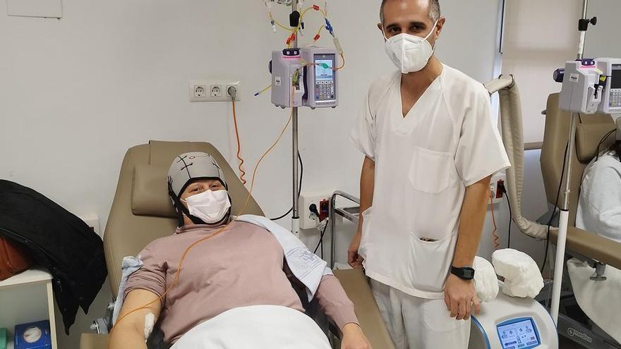 A gorro frío contra la caída del pelo por la ‘quimio’ A gorro frío contra la caída del pelo por la ‘quimio’