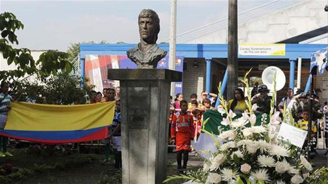 Colombia no olvida a Andrés Escobar Colombia no olvida a Andrés Escobar