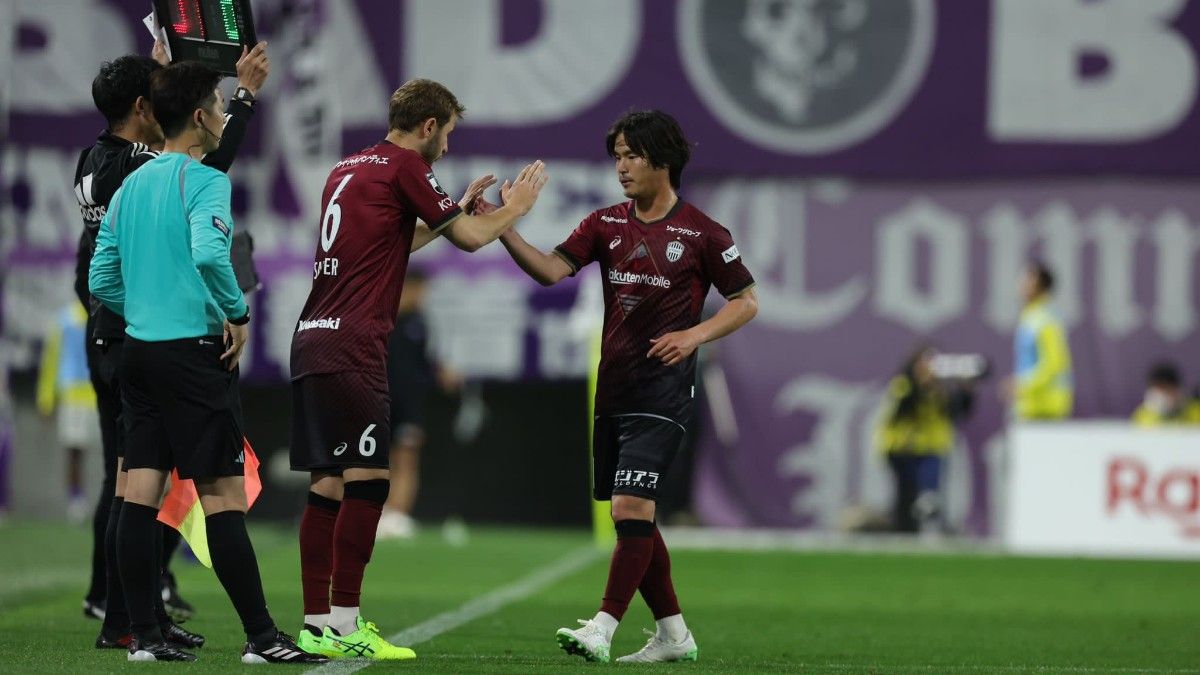 Sergi Samper vio jugar 386 días después