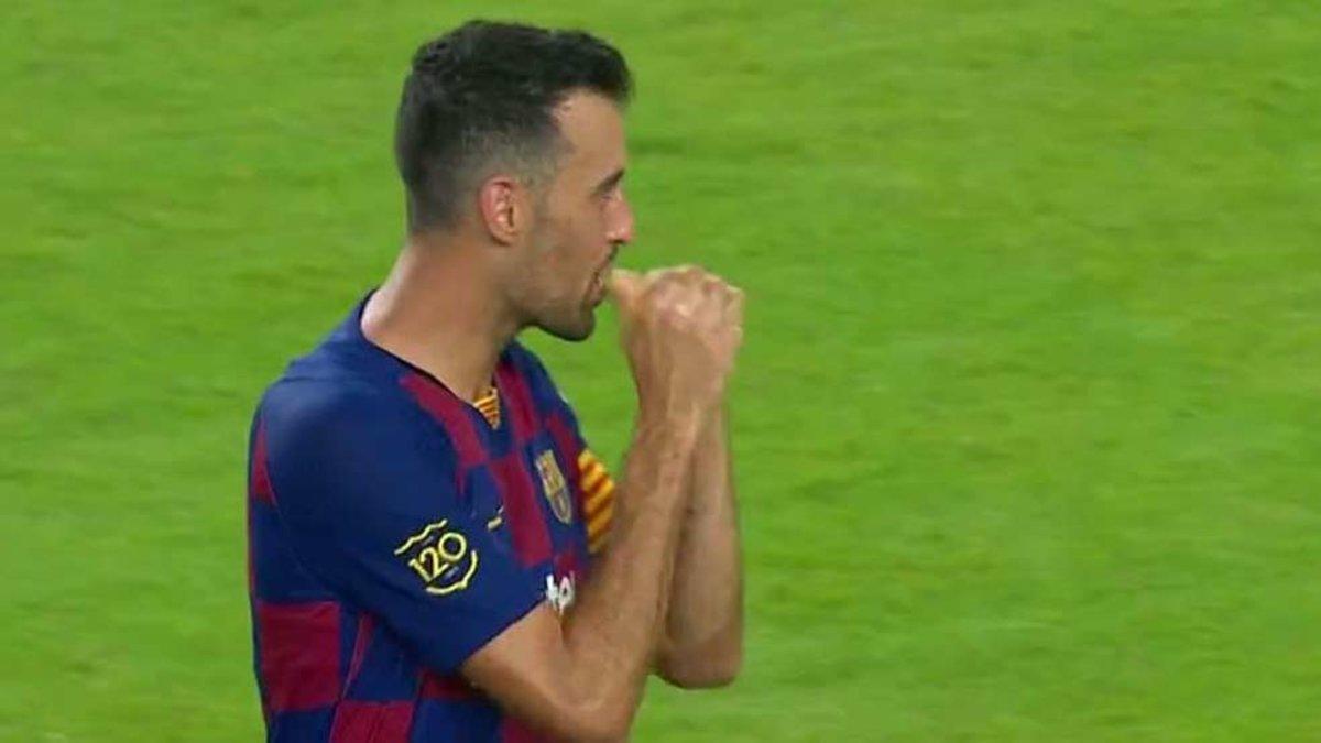 Busquets abrió el marcador ante el Nápoles