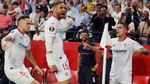Imagen del choque entre el Sevilla y el Manchester United